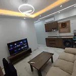 شقه فندقيه مفروشه
